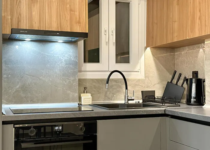 Luxury Downtown D1 *